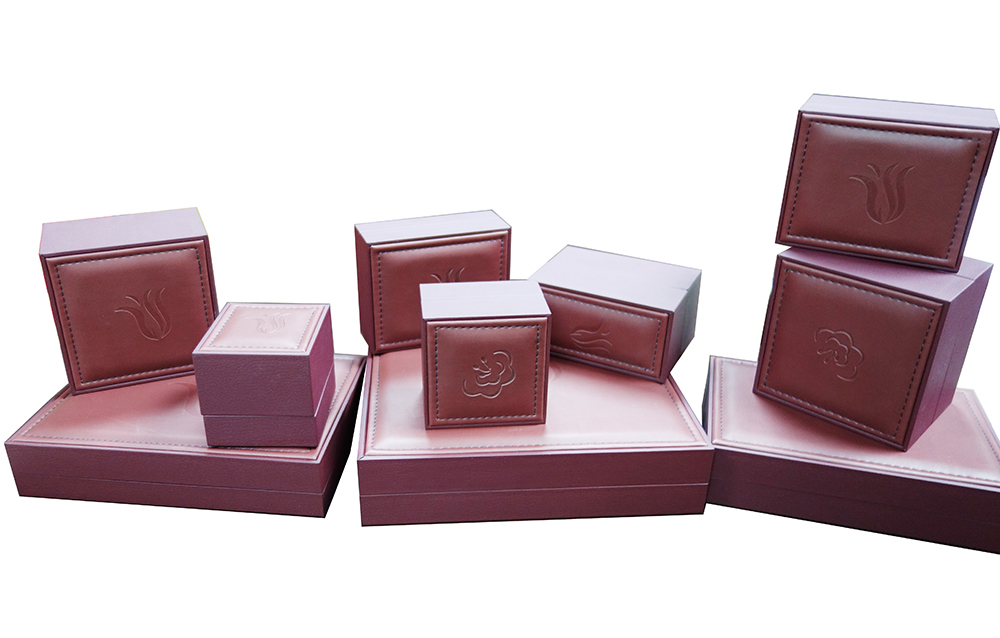 Leather boxes for jewlery